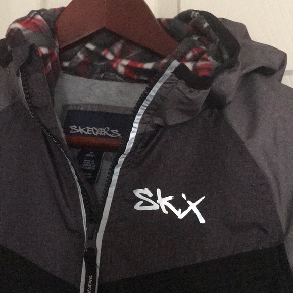 Skechers Boys Black/Gray Windbreaker Jacket size M - Picture 2 of 2